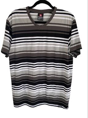 Southpole men’s short sleeve stripped T-shirt size XL